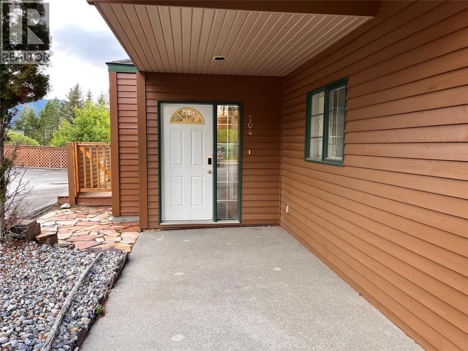 5201 Fairway Drive Unit# 704, Fairmont Hot Springs, British Columbia  V0B 1L1 - Photo 3 - 10393573