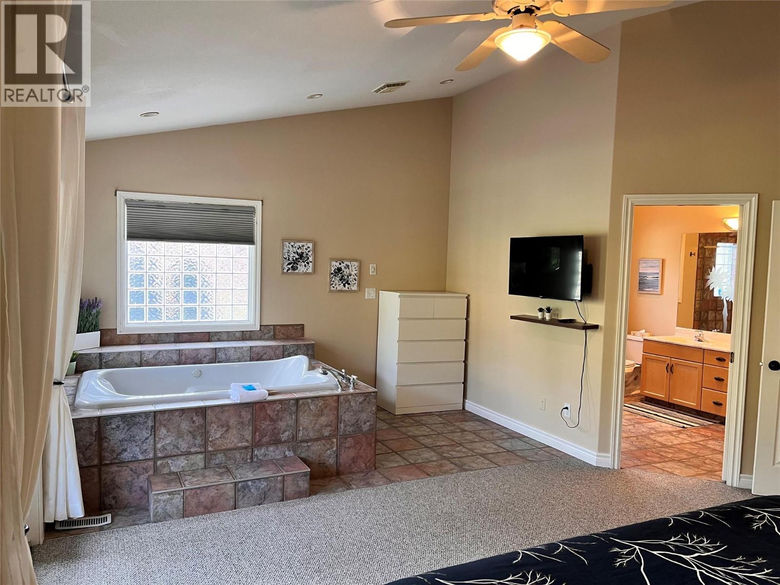 5201 Fairway Drive Unit# 704, Fairmont Hot Springs, British Columbia  V0B 1L1 - Photo 31 - 10393573