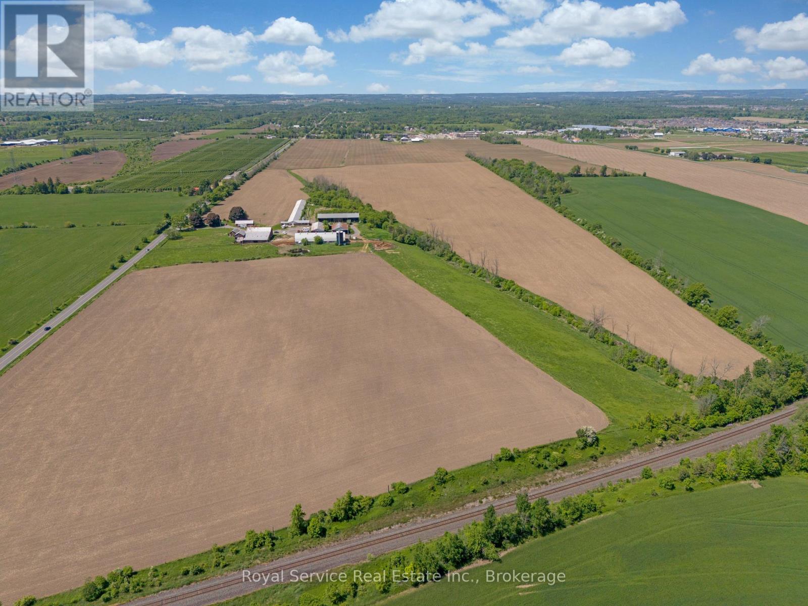 1261 Holt Road, Clarington, Ontario  L1C 6G8 - Photo 3 - E13557200