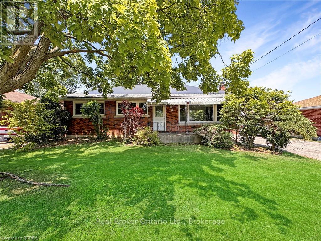3 Westview Avenue, Brantford, Ontario  N3T 5L7 - Photo 1 - X13557268