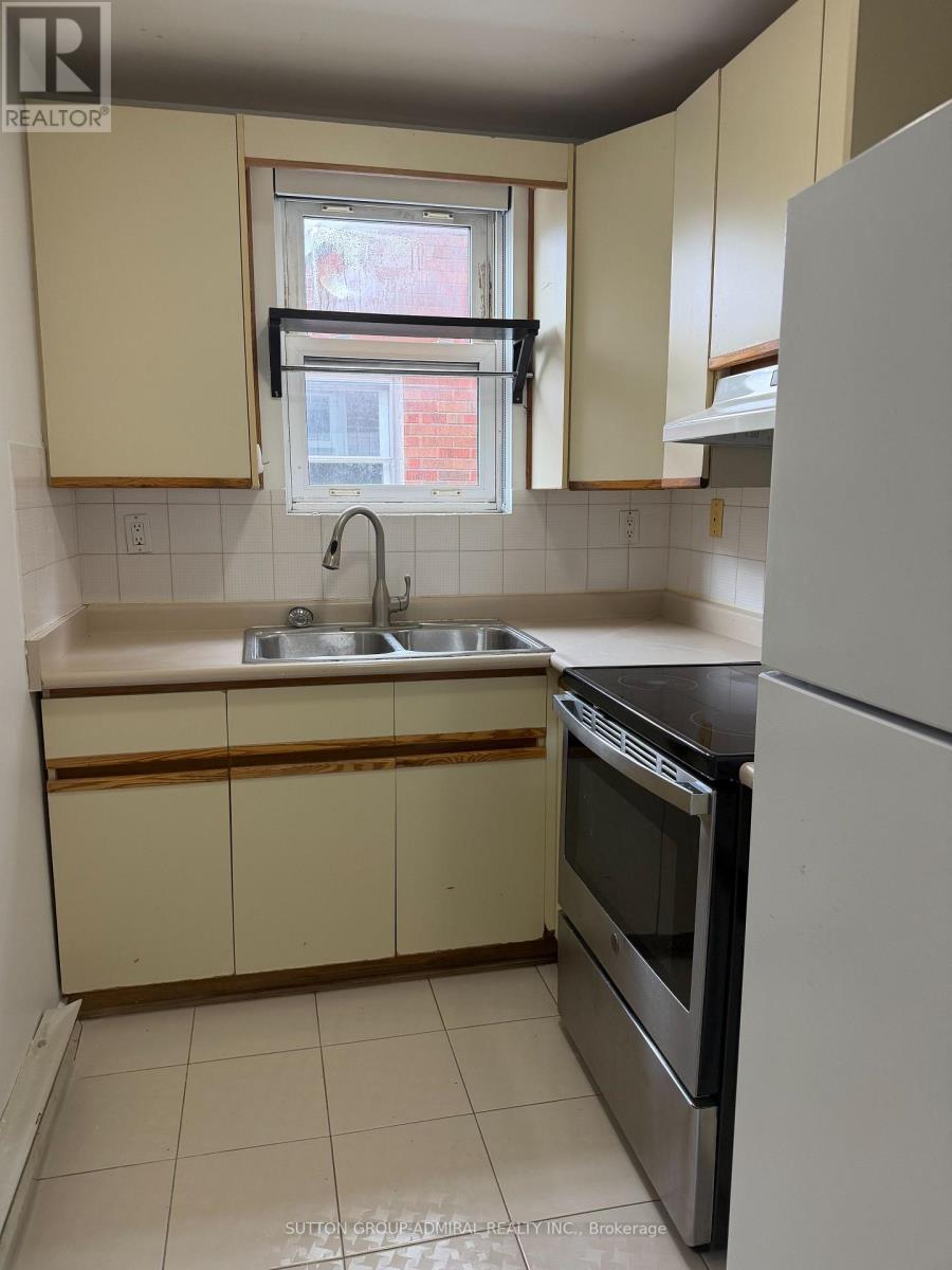 2 - 1190 Avenue Road, Toronto, Ontario  M5N 2G1 - Photo 4 - C13557068