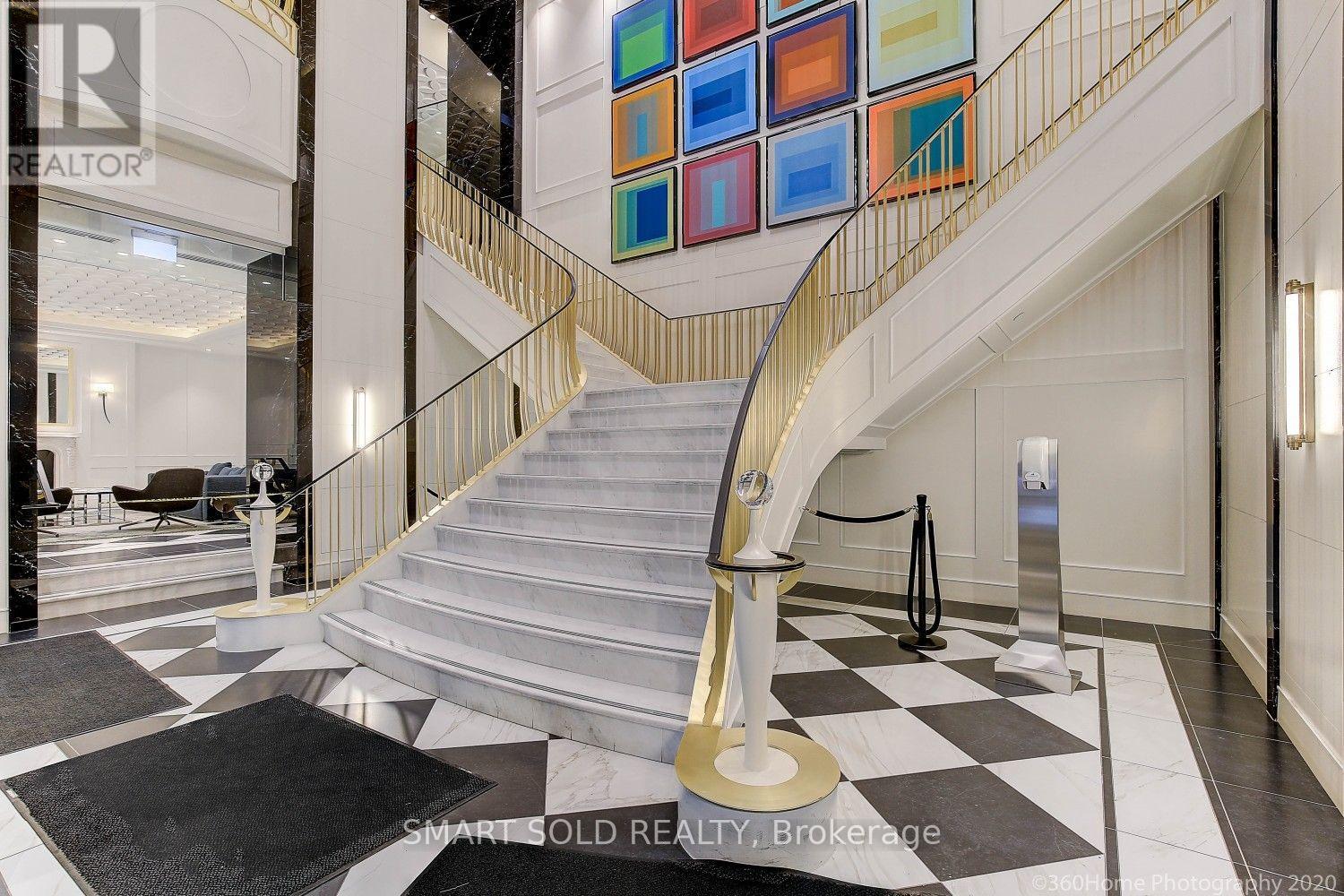 607 - 955 Bay Street, Toronto, Ontario  M5S 2A2 - Photo 2 - C13557072