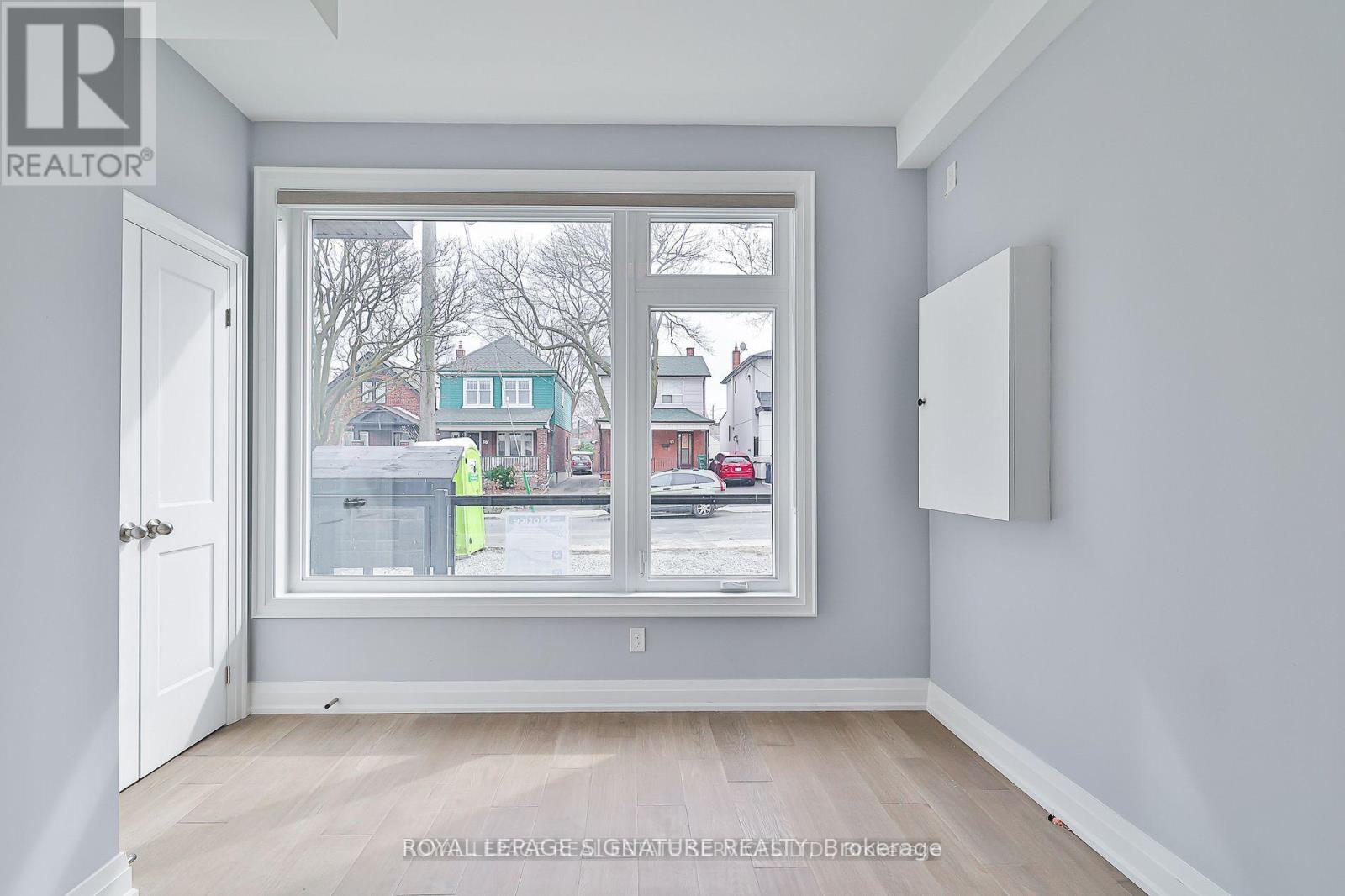 Main - 60 Belvidere Avenue, Toronto, Ontario  M6C 1P6 - Photo 11 - C13557128