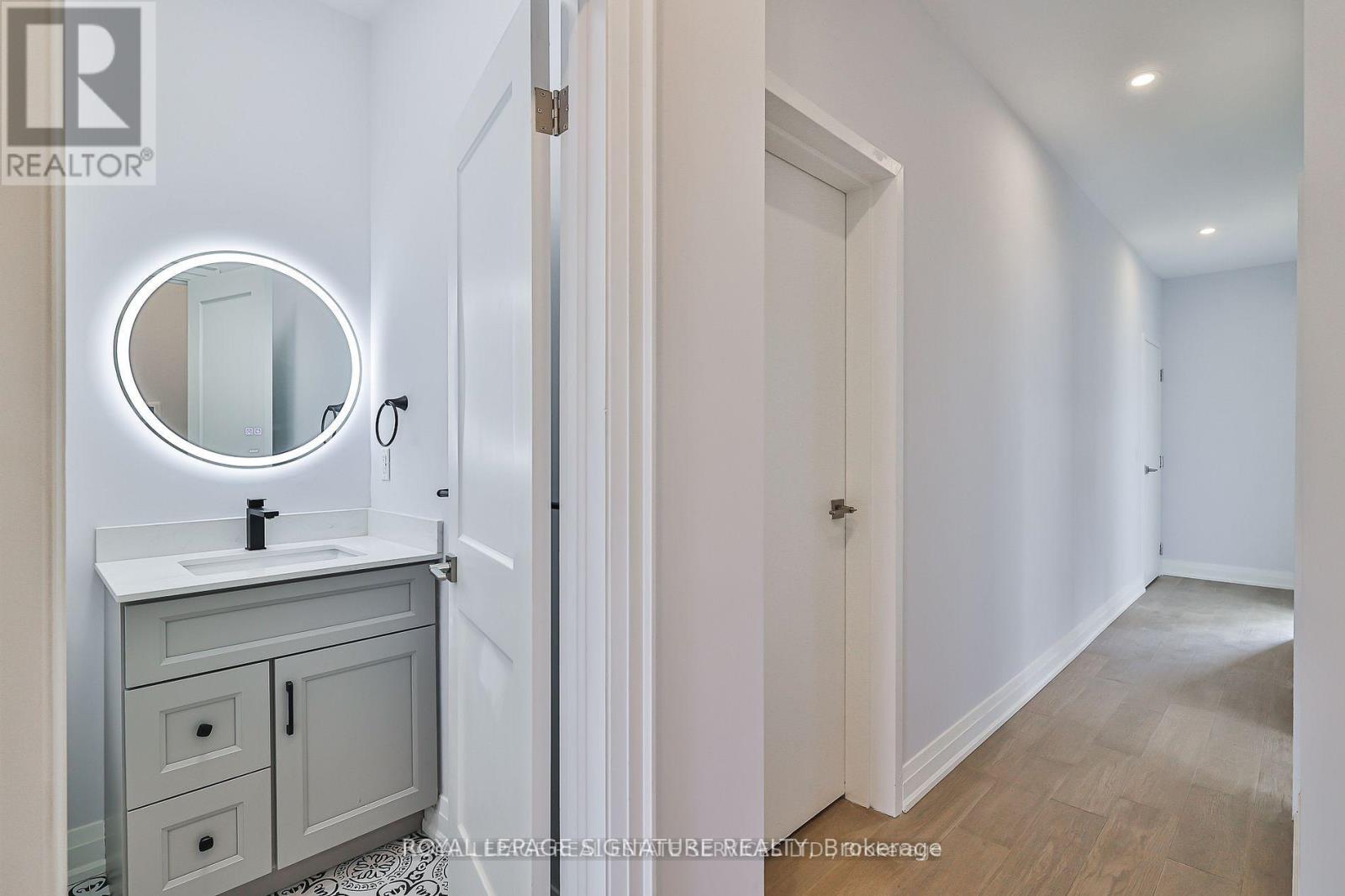 Main - 60 Belvidere Avenue, Toronto, Ontario  M6C 1P6 - Photo 13 - C13557128