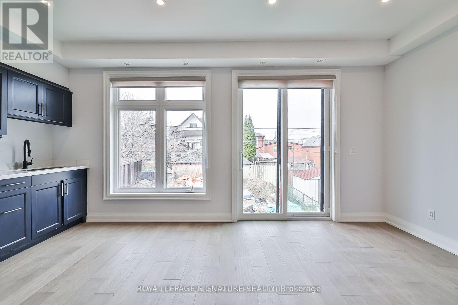 Main - 60 Belvidere Avenue, Toronto, Ontario  M6C 1P6 - Photo 7 - C13557128