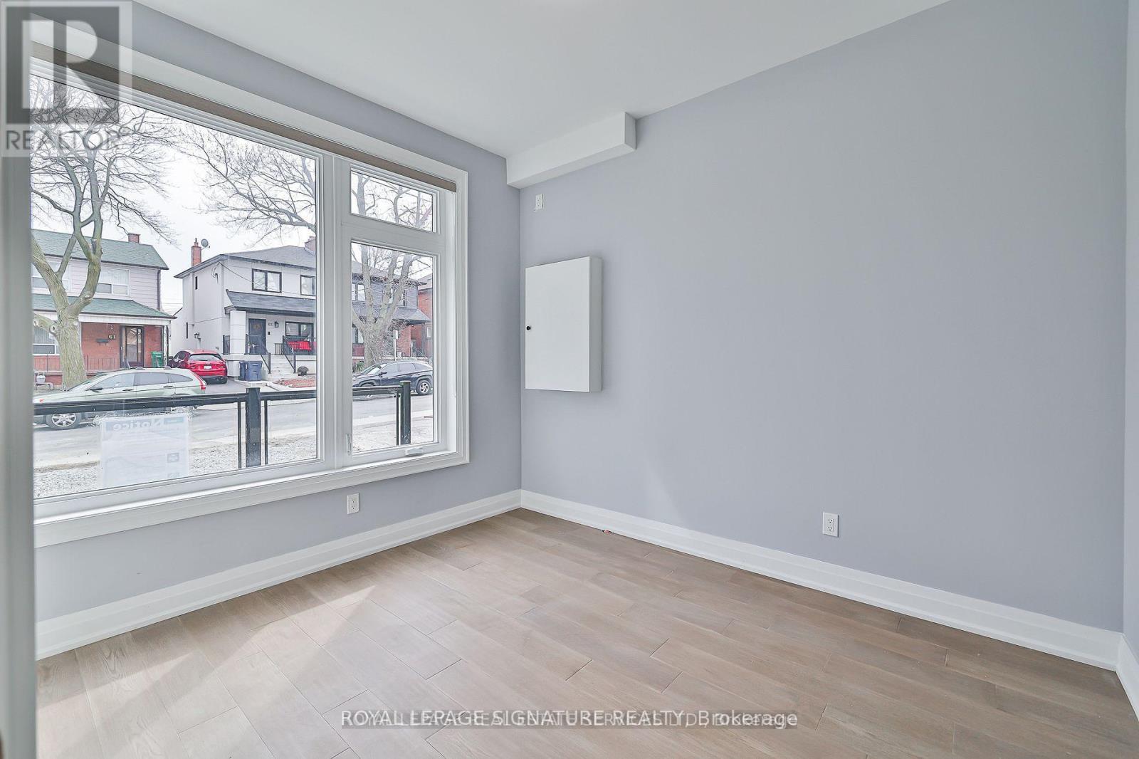 Main - 60 Belvidere Avenue, Toronto, Ontario  M6C 1P6 - Photo 9 - C13557128