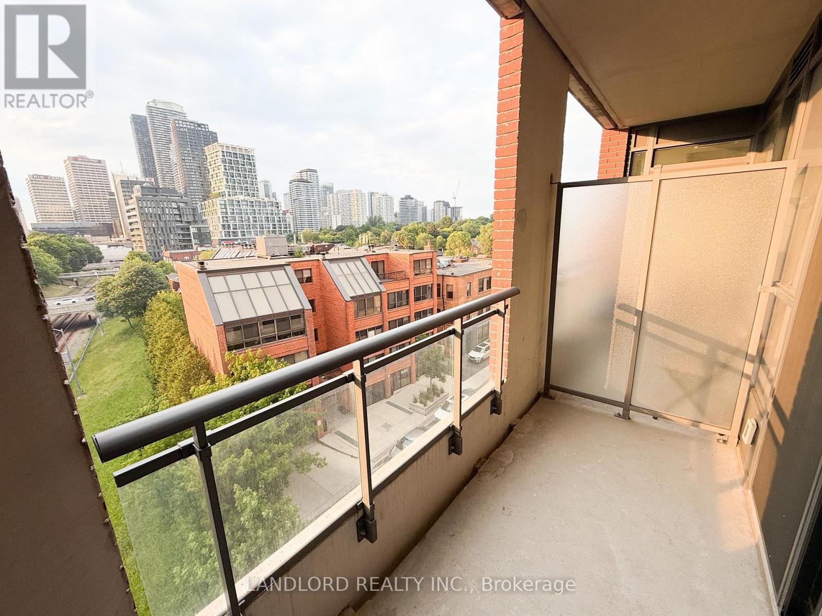 521 - 23 Glebe Road W, Toronto, Ontario  M5P 0A1 - Photo 11 - C13557154