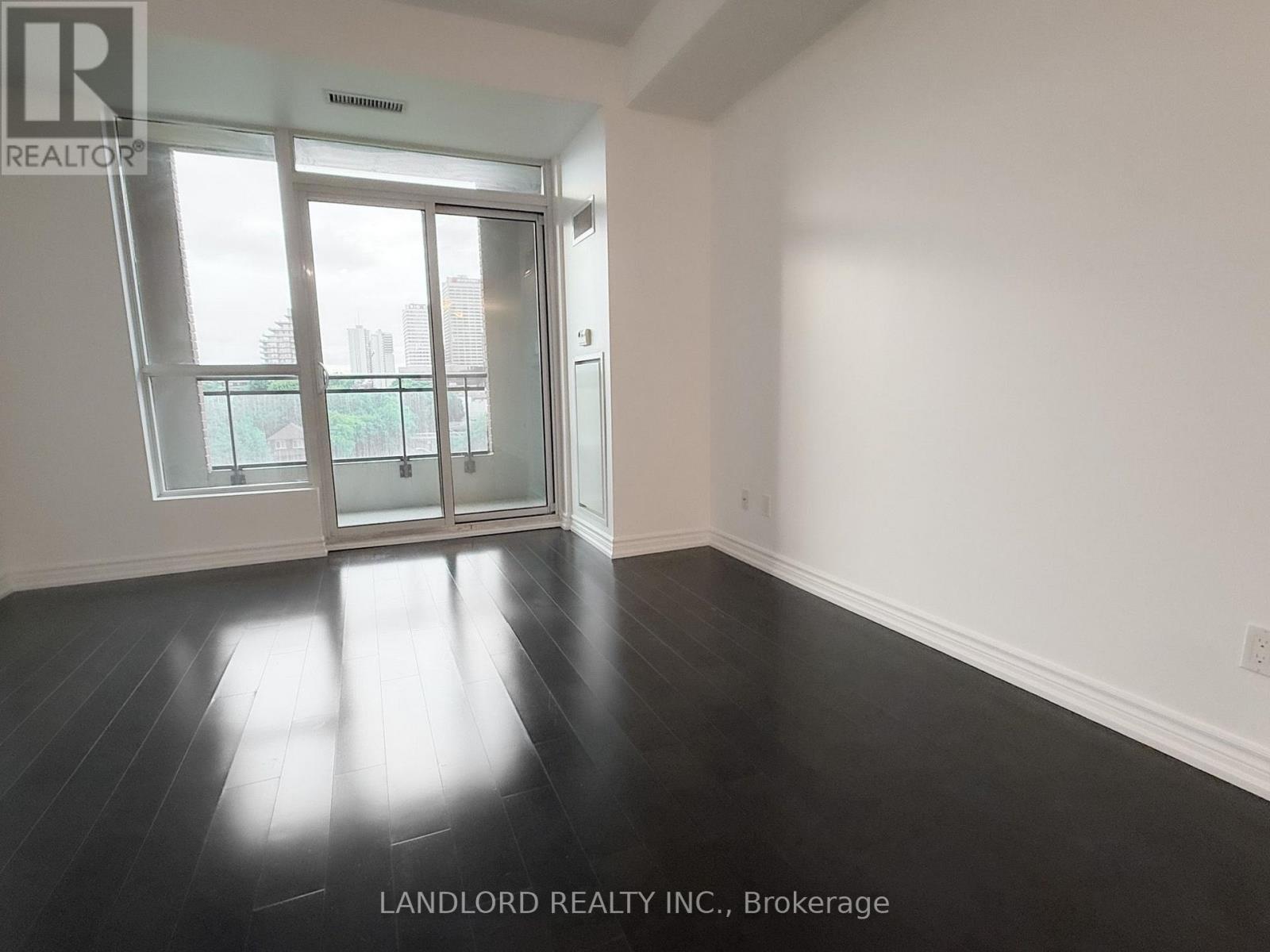 521 - 23 Glebe Road W, Toronto, Ontario  M5P 0A1 - Photo 9 - C13557154