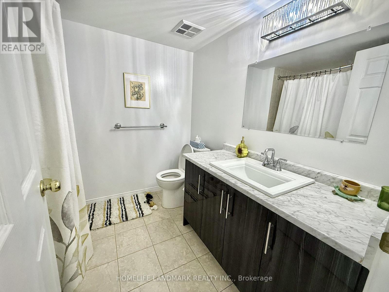 701 - 909 Bay Street, Toronto, Ontario  M5S 3G2 - Photo 17 - C13557182