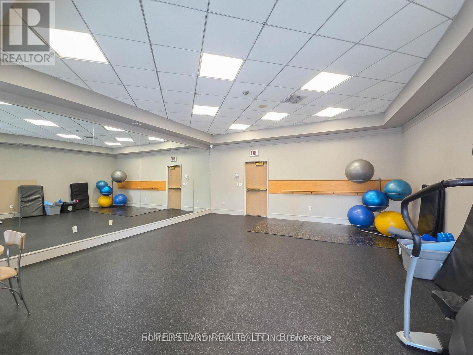 701 - 909 Bay Street, Toronto, Ontario  M5S 3G2 - Photo 21 - C13557182