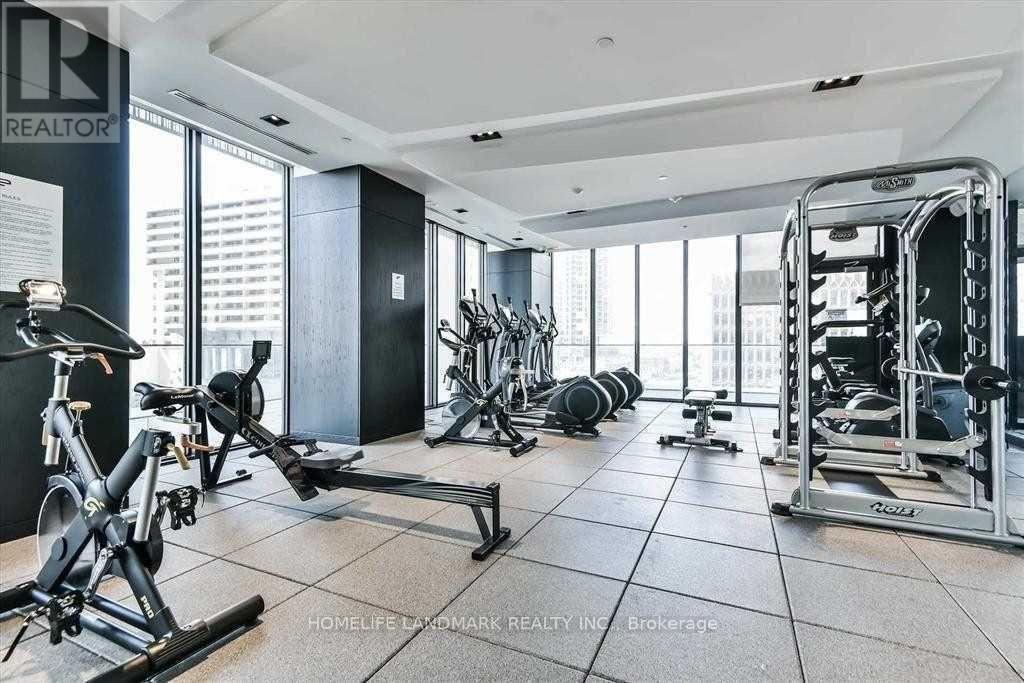 2405 - 8 Eglinton Avenue E, Toronto, Ontario  M4P 0C1 - Photo 10 - C13557184