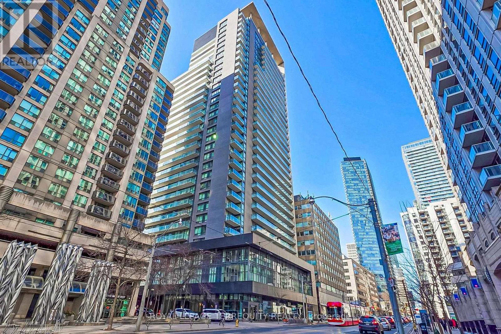 2412 - 770 BAY STREET, Toronto (Bay Street Corridor)