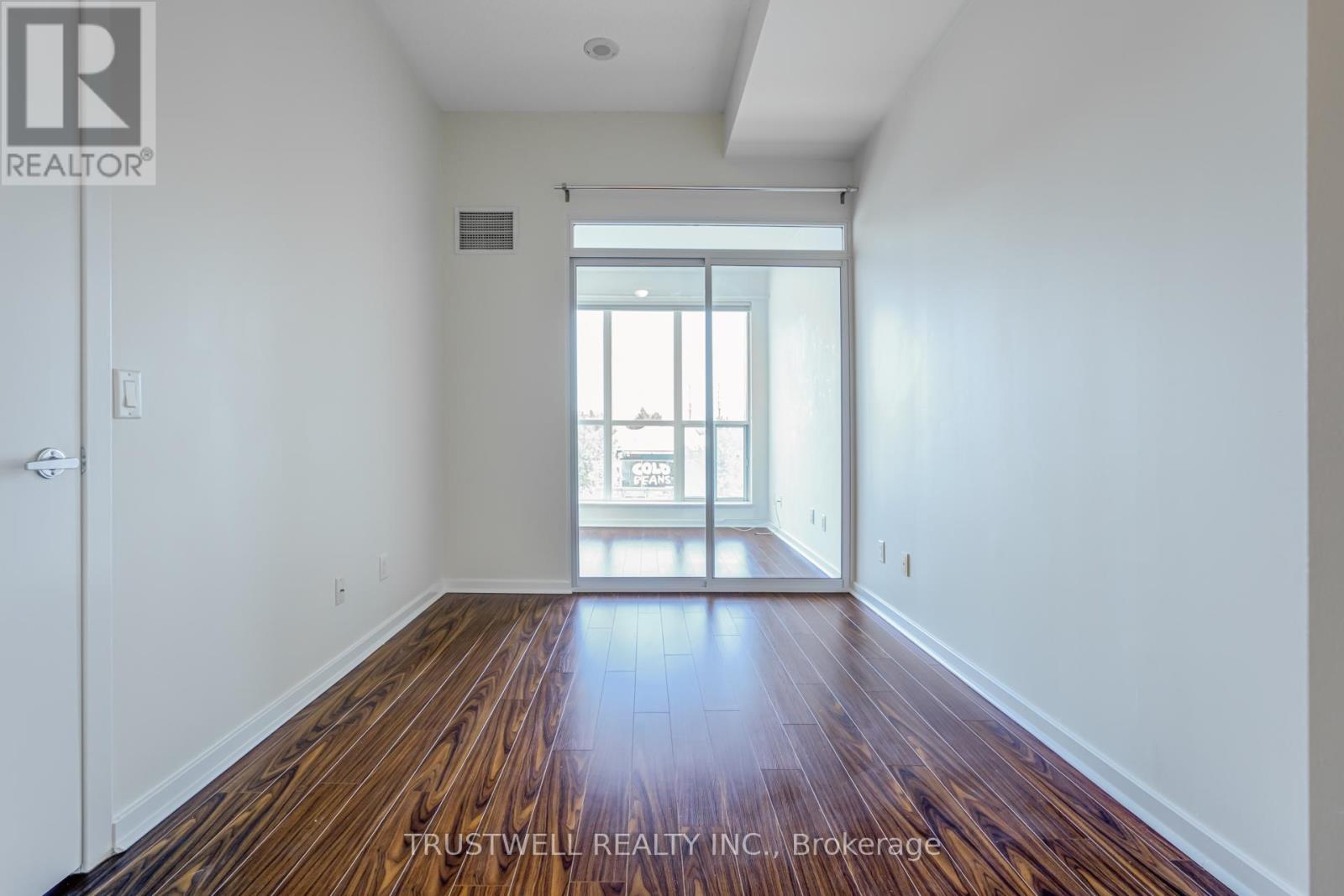 213 - 208 Queens Quay W, Toronto, Ontario M5J 2Y5 - Photo 17 - C13557252