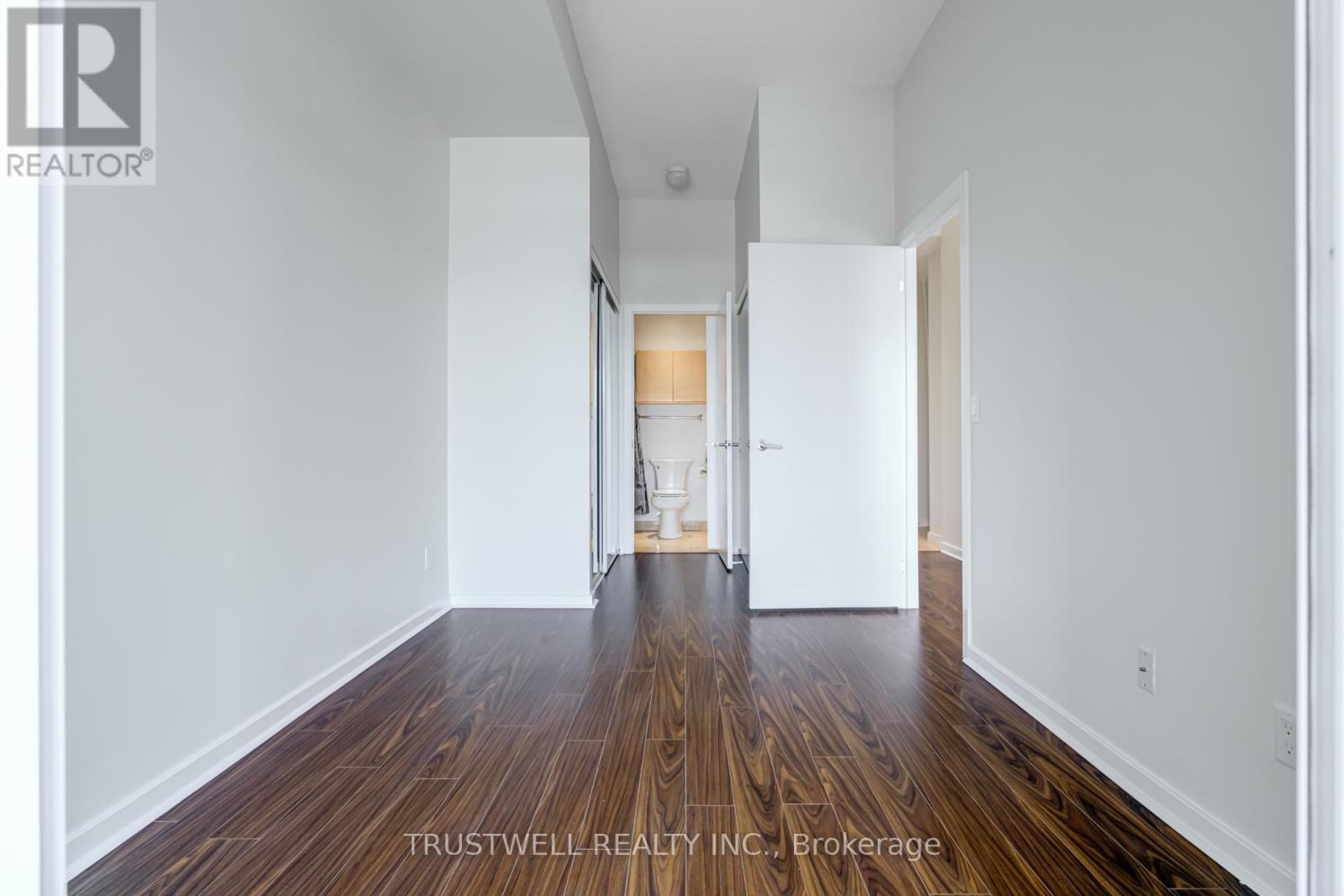 213 - 208 Queens Quay W, Toronto, Ontario M5J 2Y5 - Photo 18 - C13557252