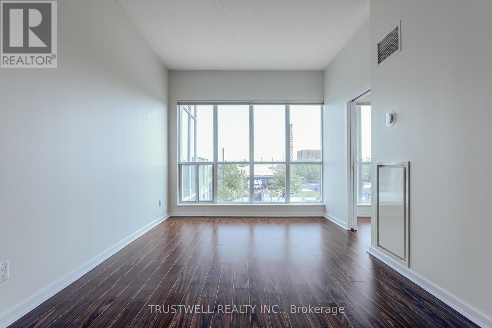 213 - 208 Queens Quay W, Toronto, Ontario M5J 2Y5 - Photo 5 - C13557252
