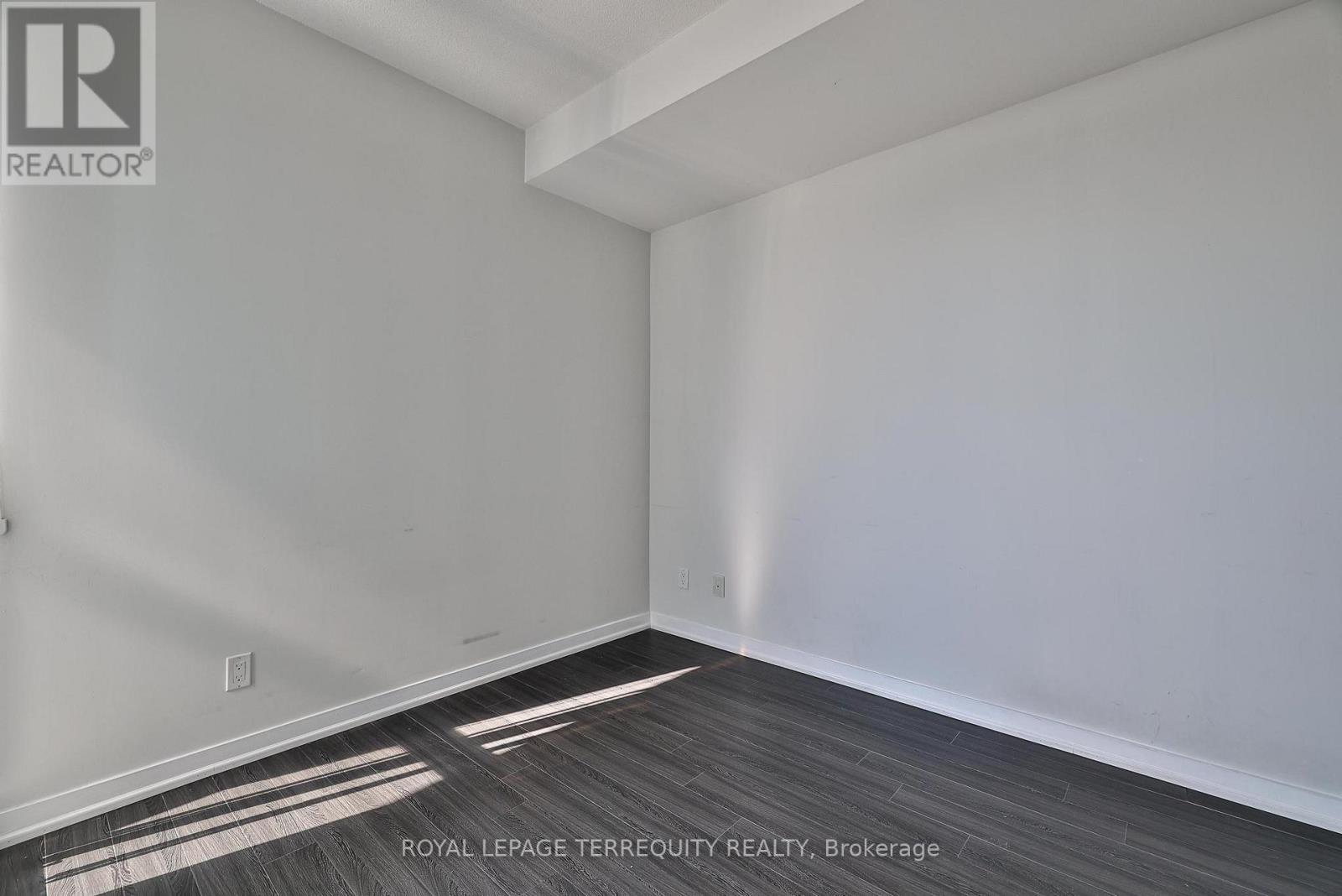 2412 - 770 Bay Street, Toronto, Ontario  M5G 0A6 - Photo 25 - C13557266