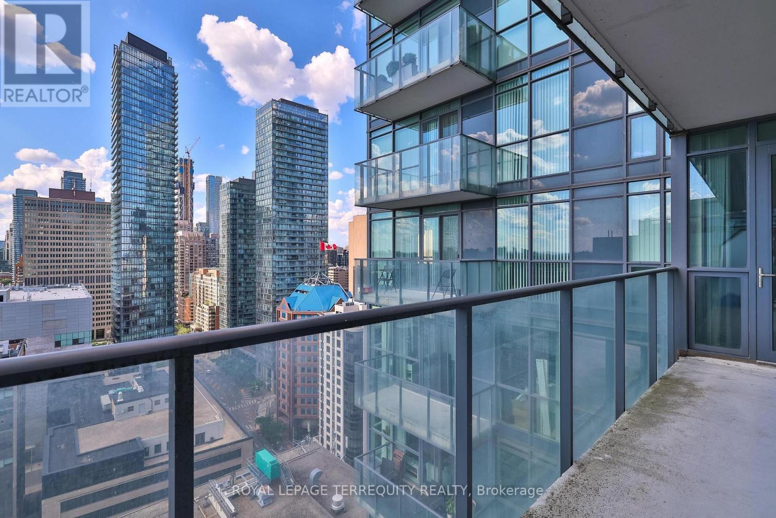 2412 - 770 Bay Street, Toronto, Ontario  M5G 0A6 - Photo 34 - C13557266