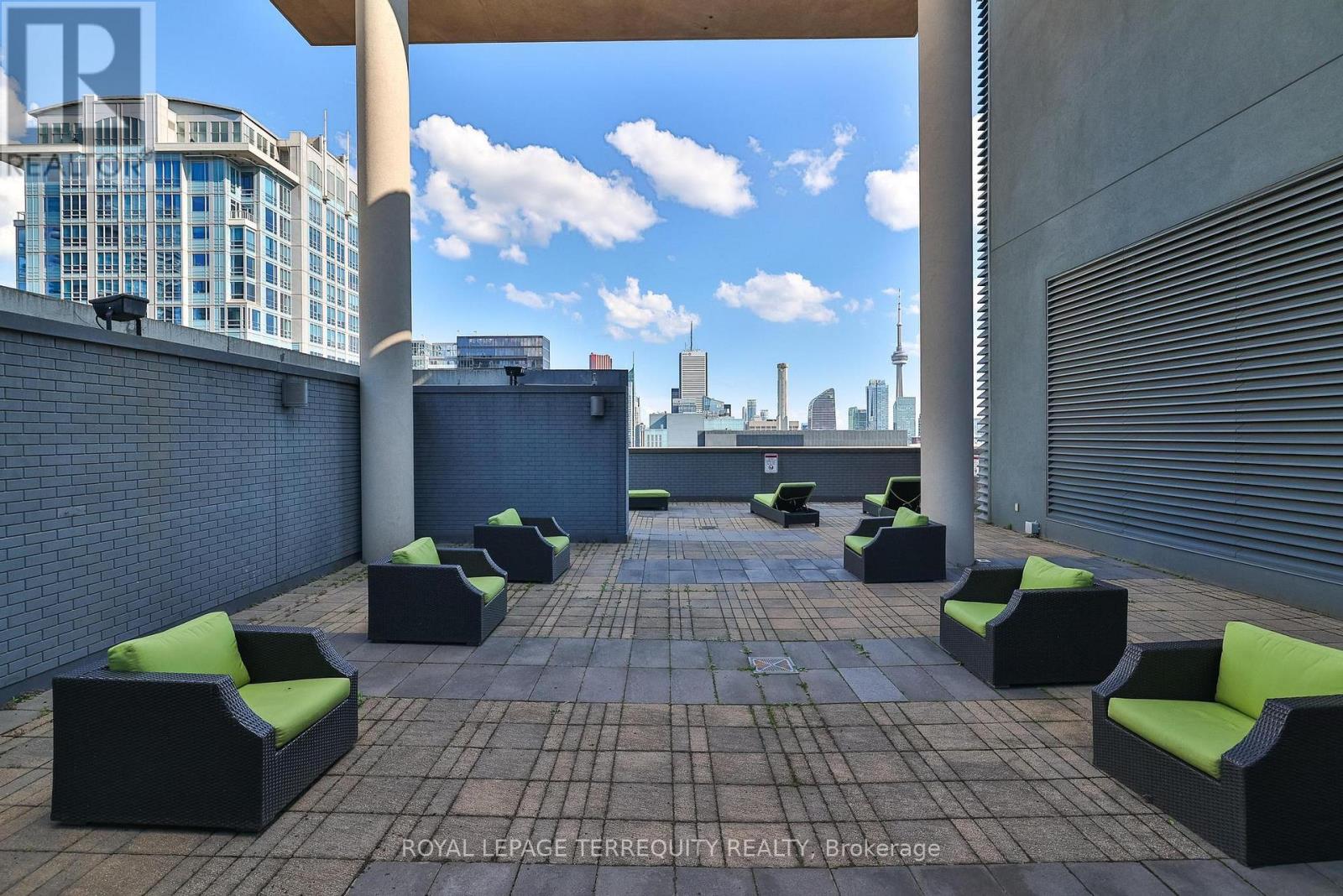 2412 - 770 Bay Street, Toronto, Ontario  M5G 0A6 - Photo 40 - C13557266