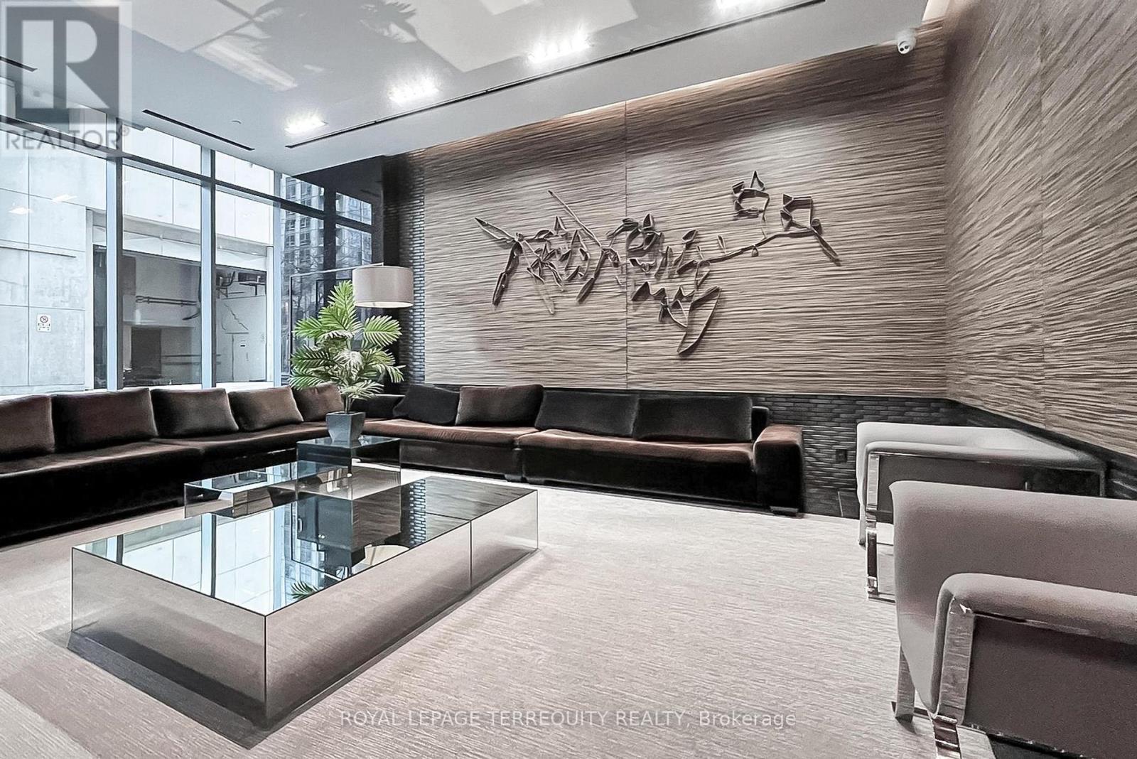 2412 - 770 Bay Street, Toronto, Ontario  M5G 0A6 - Photo 6 - C13557266