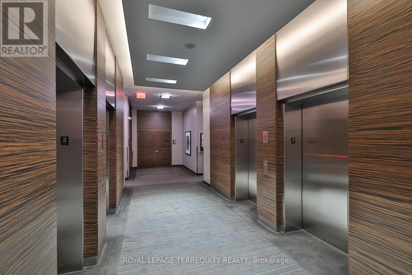 2412 - 770 Bay Street, Toronto, Ontario  M5G 0A6 - Photo 7 - C13557266