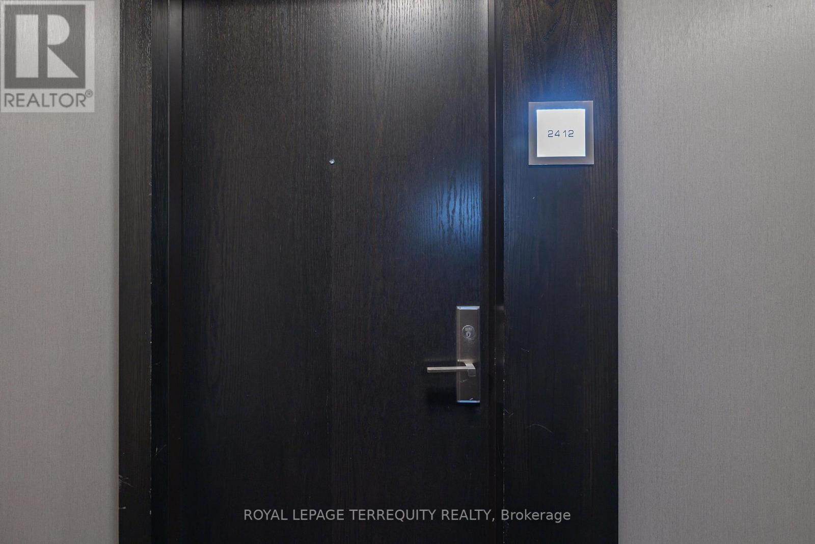 2412 - 770 Bay Street, Toronto, Ontario  M5G 0A6 - Photo 8 - C13557266