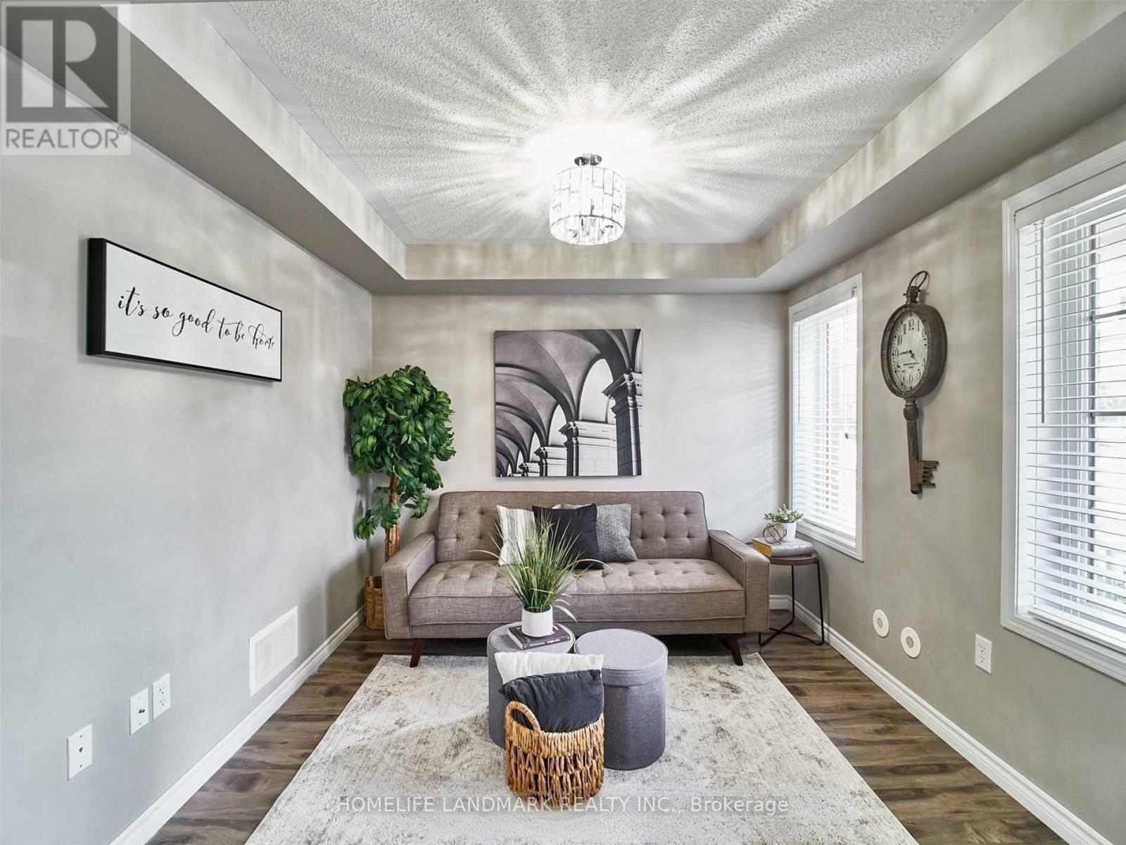 224 Rouge River Drive, Toronto, Ontario  M1B 0A8 - Photo 2 - E13557256