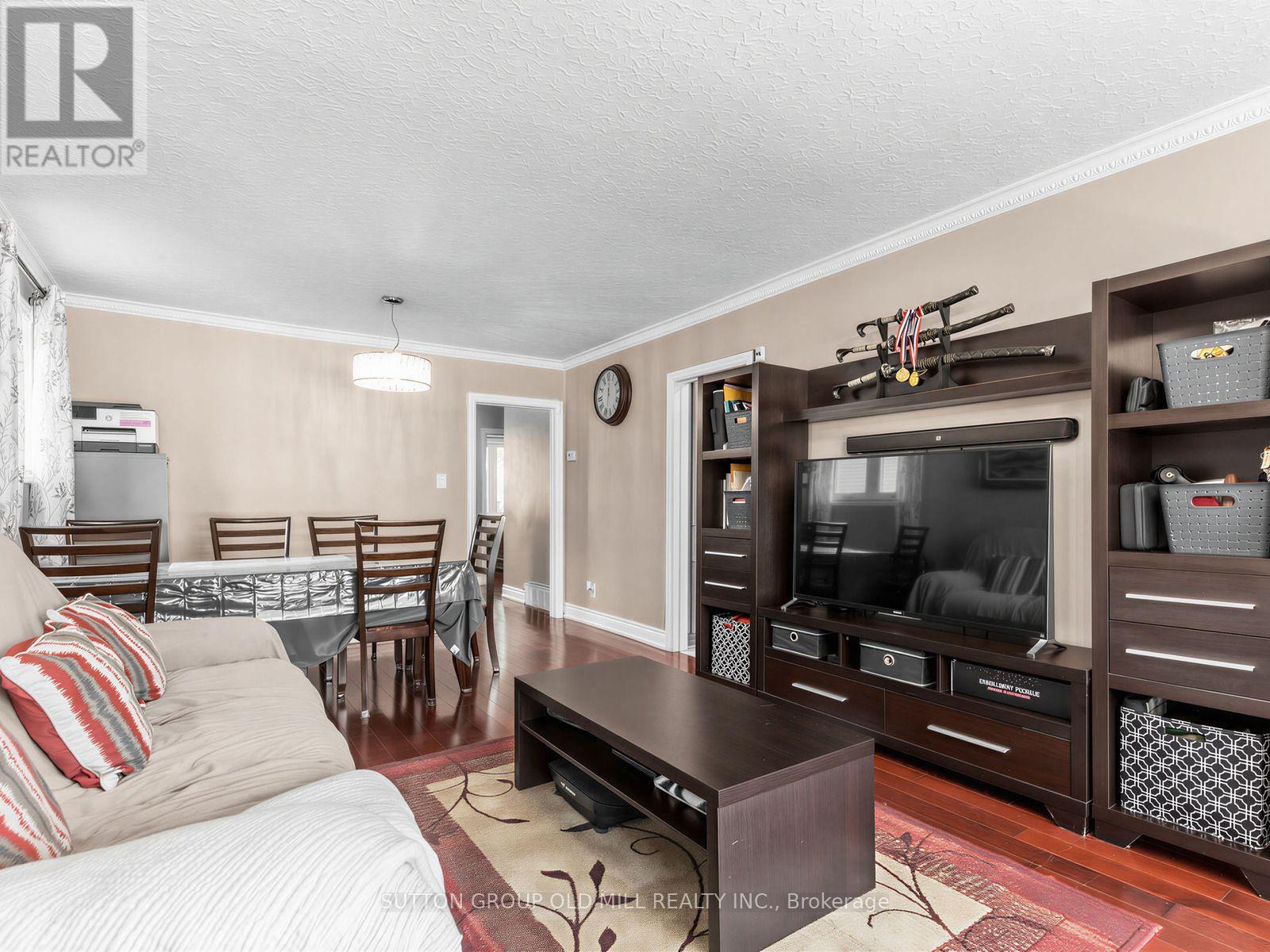 40 Tansley Avenue, Toronto, Ontario  M1J 1P3 - Photo 5 - E13557272