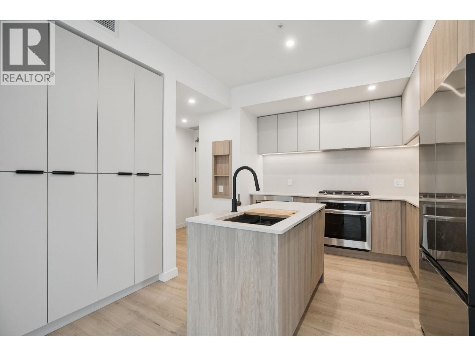 602 623 KEMSLEY AVENUE — photo 7
