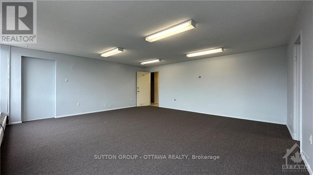204 - 1061 Merivale Road, Ottawa, Ontario K1Z 6A9 - Photo 3 - X13557084