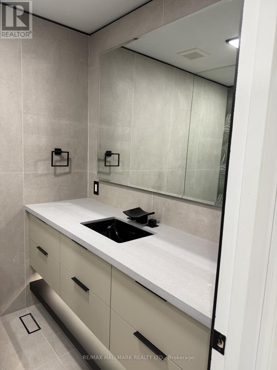 Main Floor - 189 Lloyd Avenue, Newmarket, Ontario  L3Y 5L4 - Photo 9 - N13557010