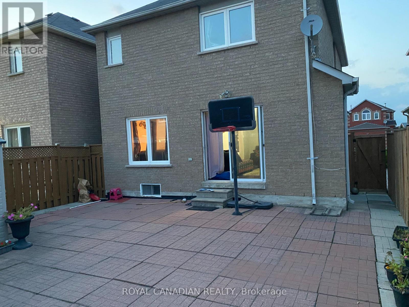 Upper - 9 Clarion Crescent, Markham, Ontario  L3S 3M8 - Photo 15 - N13557076