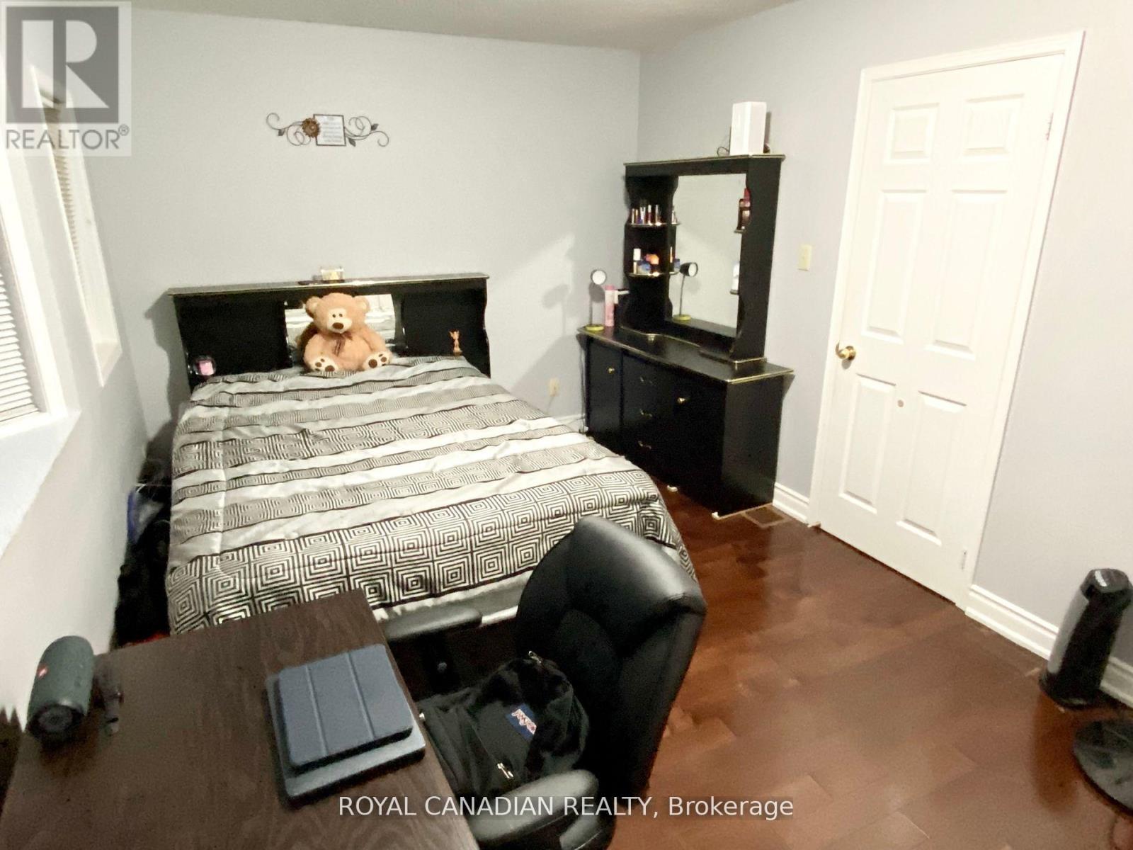 Upper - 9 Clarion Crescent, Markham, Ontario  L3S 3M8 - Photo 9 - N13557076