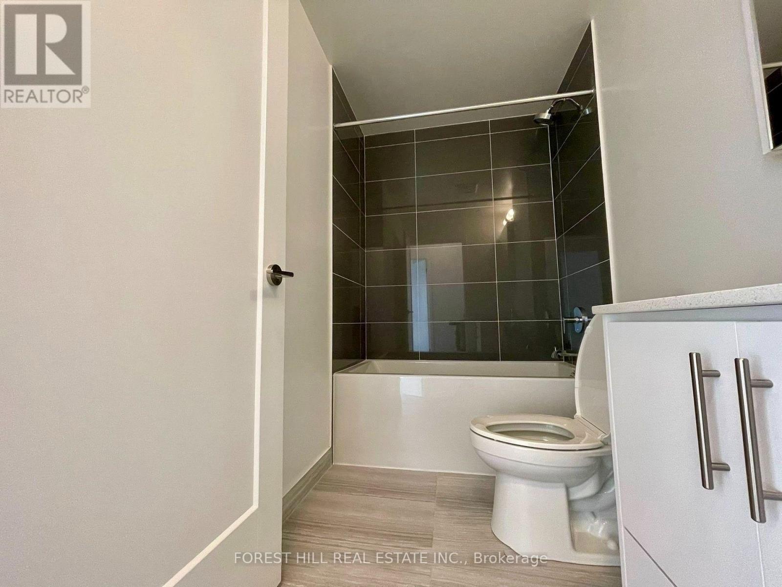 705 - 105 Oneida Crescent, Richmond Hill (Langstaff), Ontario  L4B 0H6 - Photo 2 - N13557202