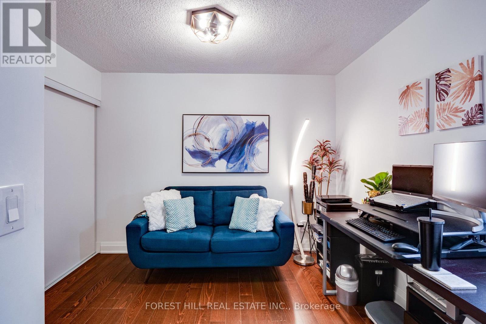 214 - 30 North Park Road, Vaughan (Beverley Glen), Ontario  L4J 0G6 - Photo 5 - N13557204