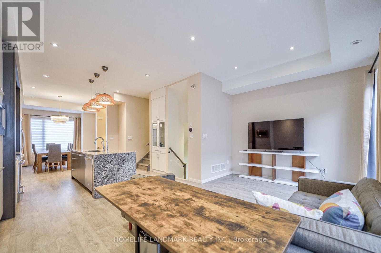 21 Genuine Lane, Richmond Hill, Ontario  L4B 0E5 - Photo 12 - N13557262