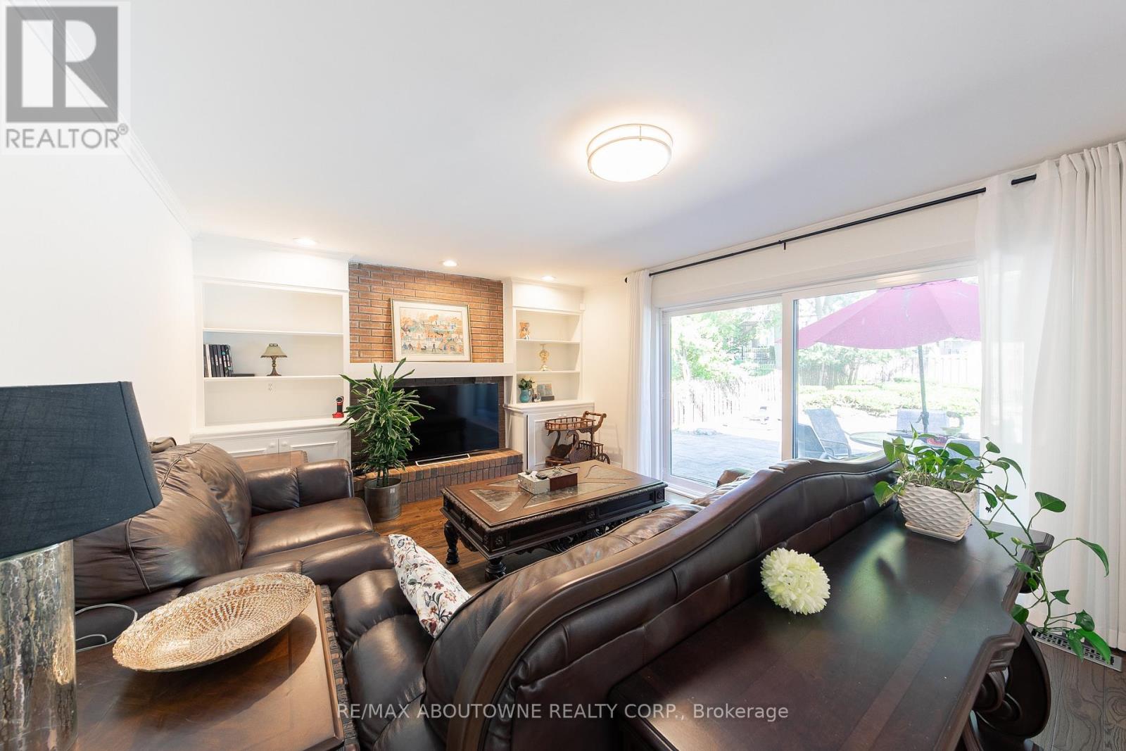 1201 Botany Hill W, Oakville, Ontario  L6J 6J5 - Photo 12 - W13557058