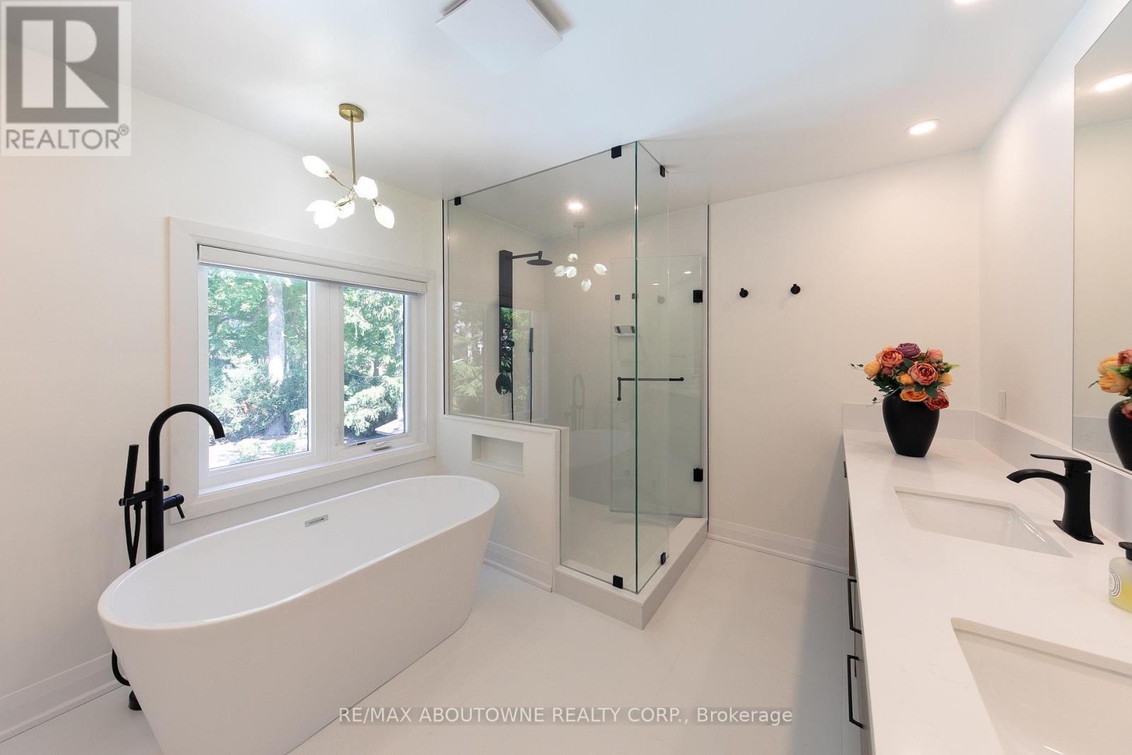 1201 Botany Hill W, Oakville, Ontario  L6J 6J5 - Photo 19 - W13557058