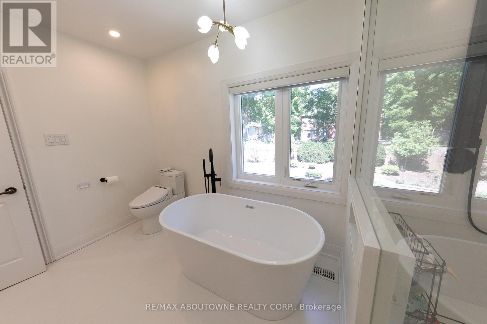 1201 Botany Hill W, Oakville, Ontario  L6J 6J5 - Photo 21 - W13557058