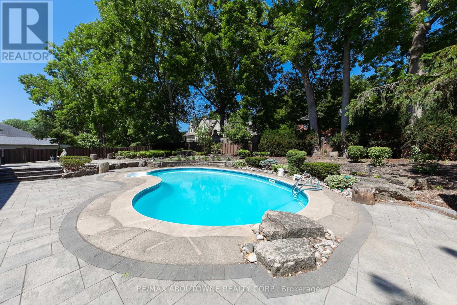 1201 Botany Hill W, Oakville, Ontario  L6J 6J5 - Photo 41 - W13557058