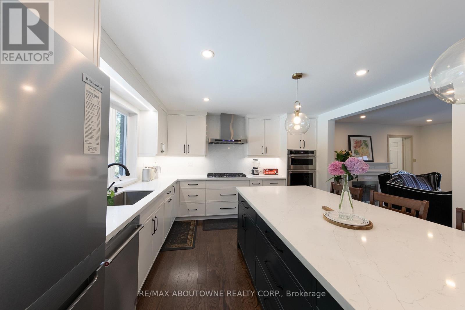 1201 Botany Hill W, Oakville, Ontario  L6J 6J5 - Photo 7 - W13557058