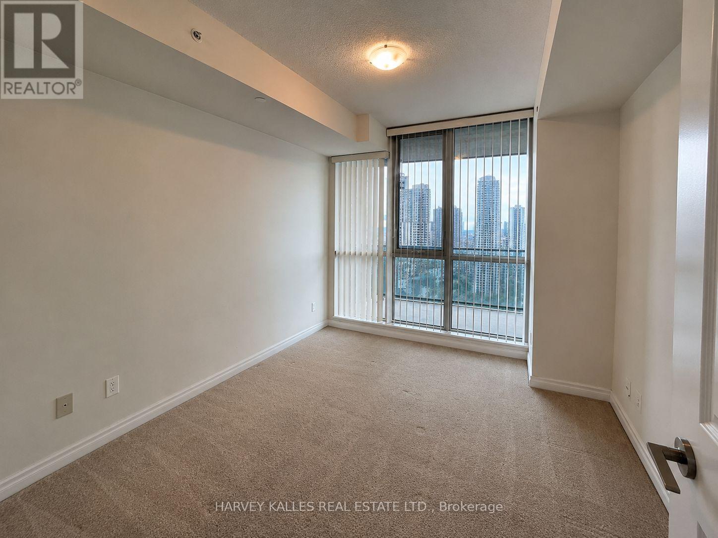 1903 - 75 Eglinton Avenue W, Mississauga, Ontario  L5R 1B2 - Photo 4 - W13557074