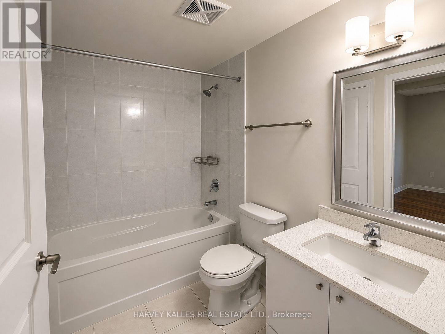 1903 - 75 Eglinton Avenue W, Mississauga, Ontario  L5R 1B2 - Photo 5 - W13557074