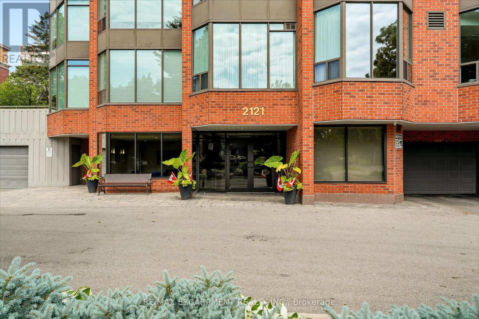507 - 2121 Lakeshore Road, Burlington, Ontario  L7R 1C9 - Photo 3 - W13557120