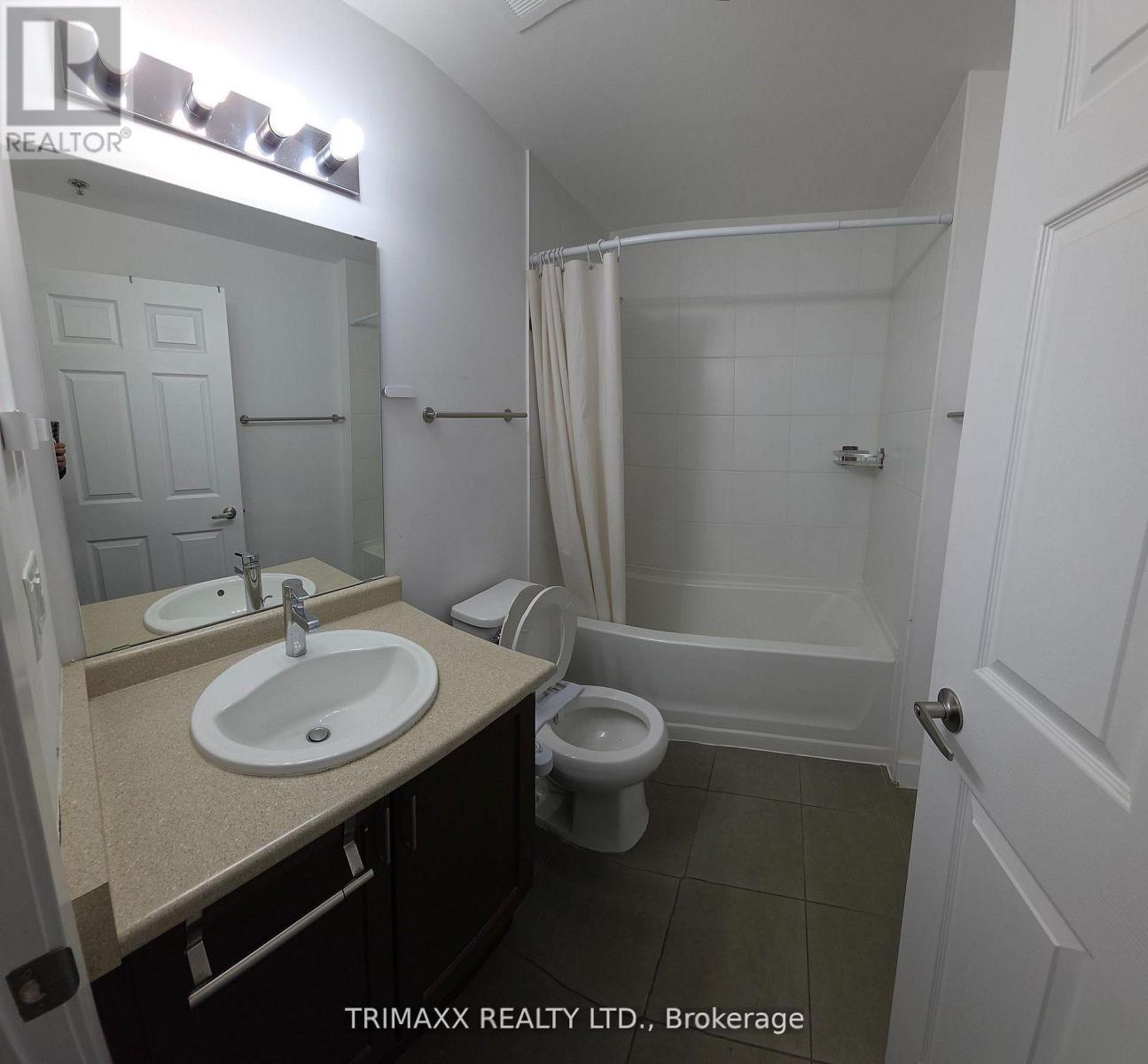202 - 2486 Old Bronte Road, Oakville, Ontario  L6M 4J2 - Photo 15 - W13557178
