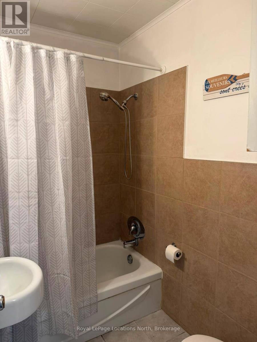 85 Fourth Street W, Collingwood, Ontario L9Y 1R5 - Photo 4 - S13537958