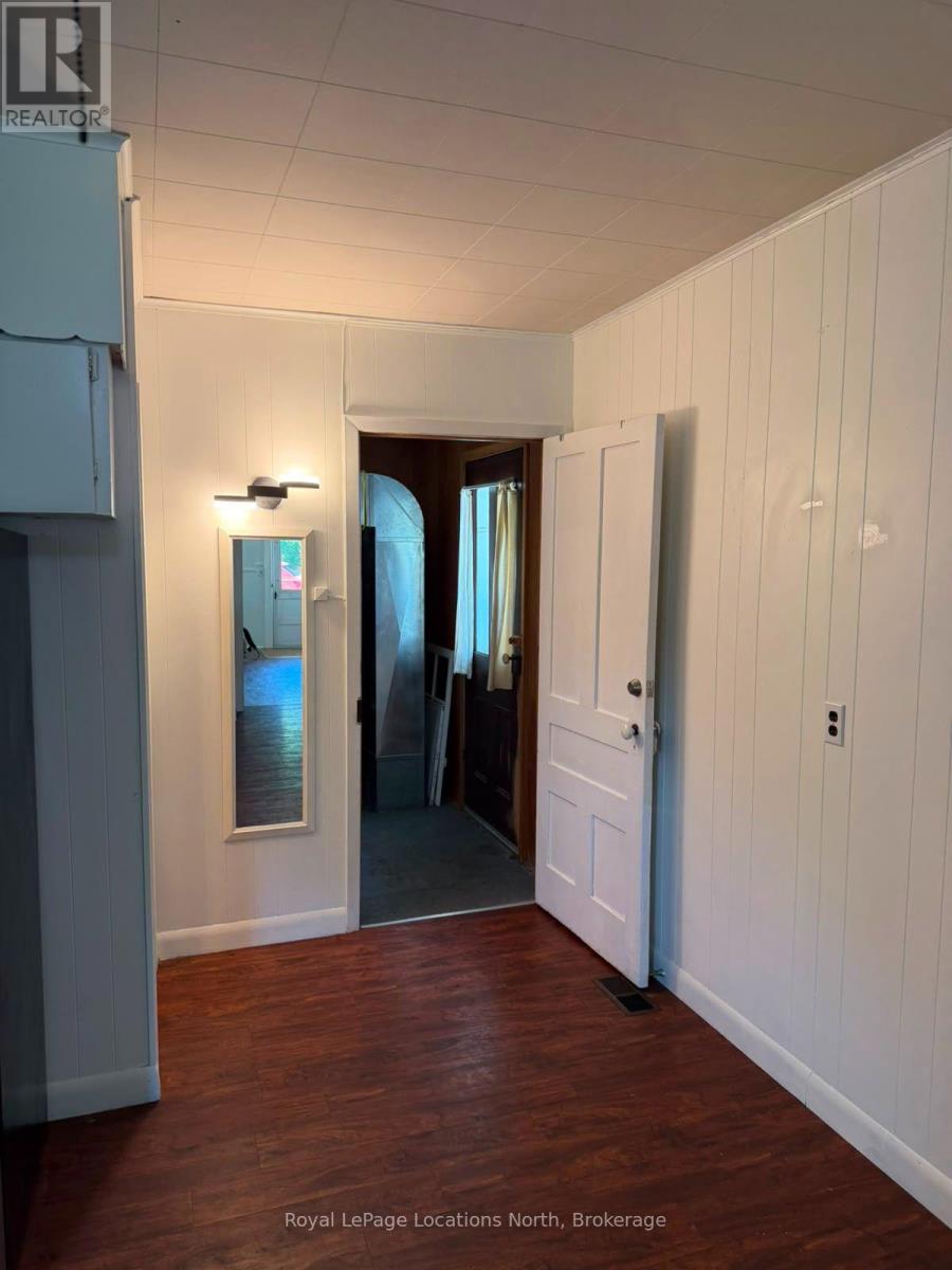 85 Fourth Street W, Collingwood, Ontario L9Y 1R5 - Photo 3 - S13537958