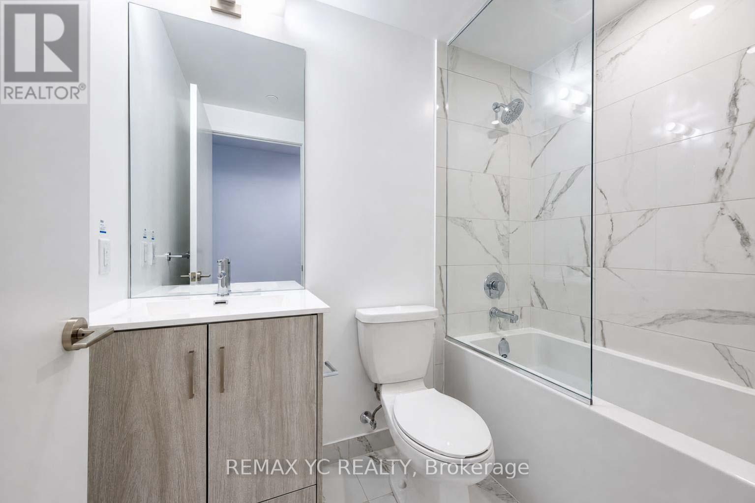 2212 - 180 Front Street E, Toronto, Ontario  M5A 0A9 - Photo 17 - C13556274