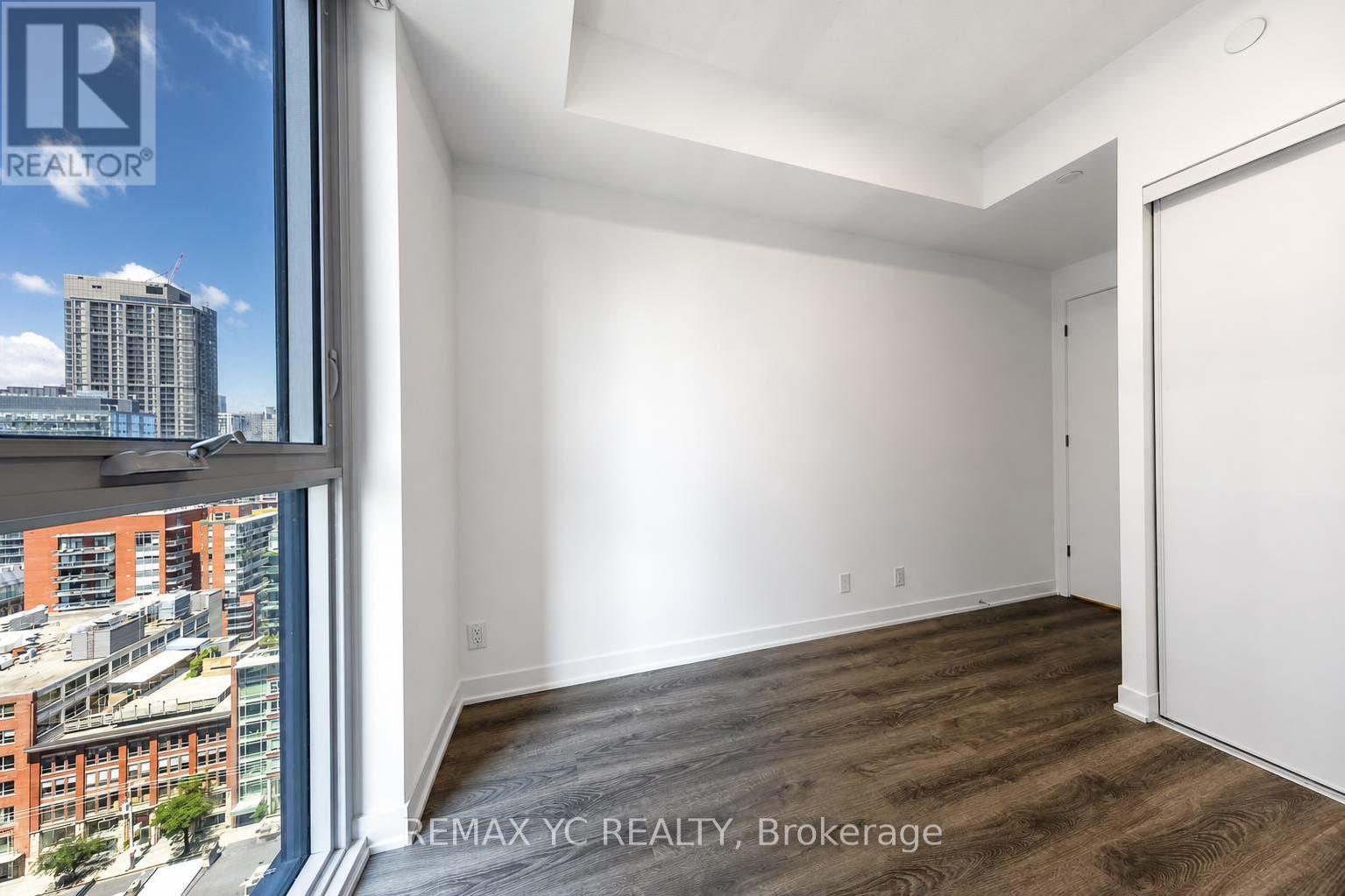2212 - 180 Front Street E, Toronto, Ontario  M5A 0A9 - Photo 14 - C13556274