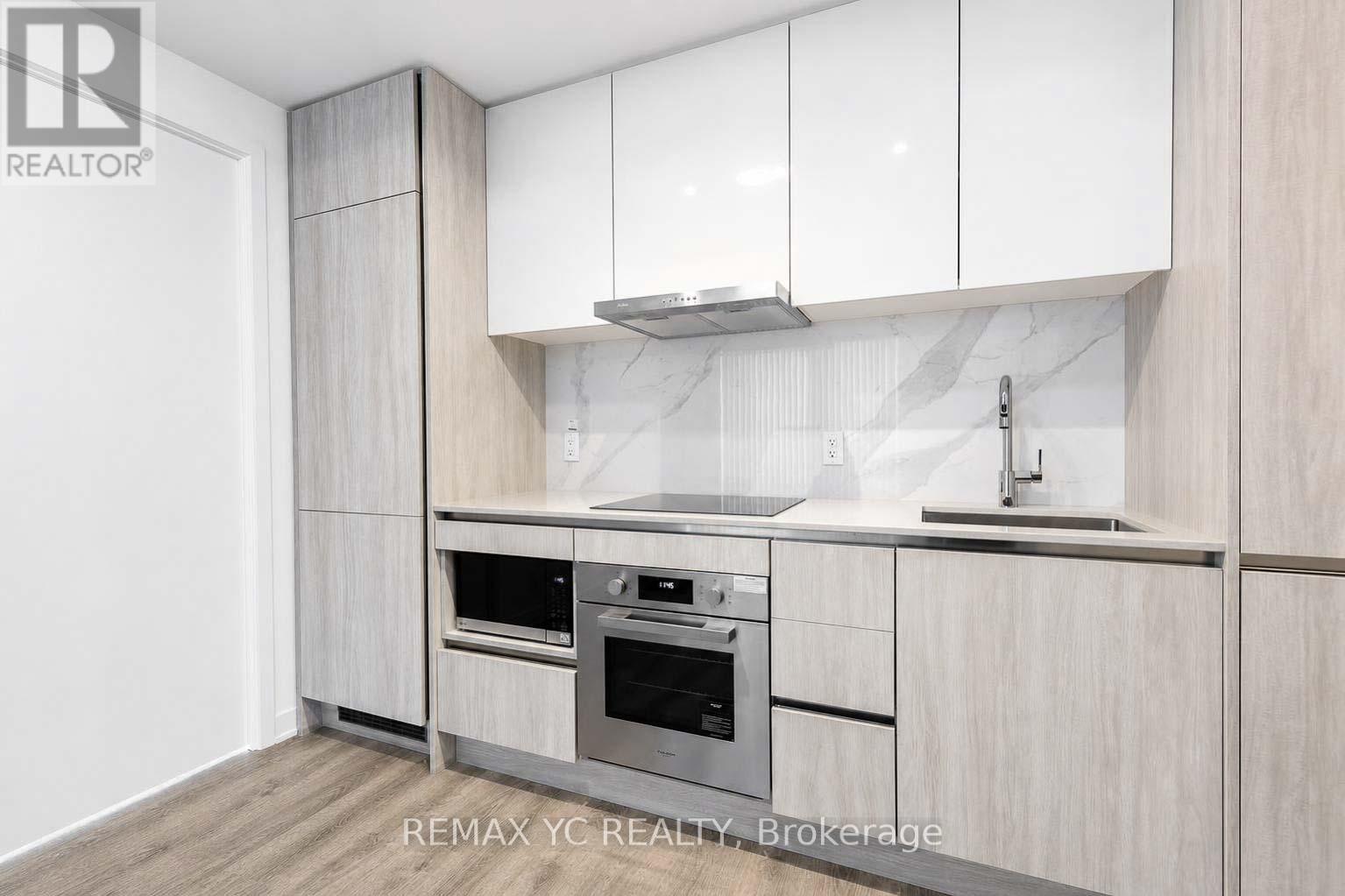 2212 - 180 Front Street E, Toronto, Ontario  M5A 0A9 - Photo 5 - C13556274