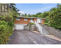 68 RIVERSIDE PARKWAY, Quinte West, Ontario